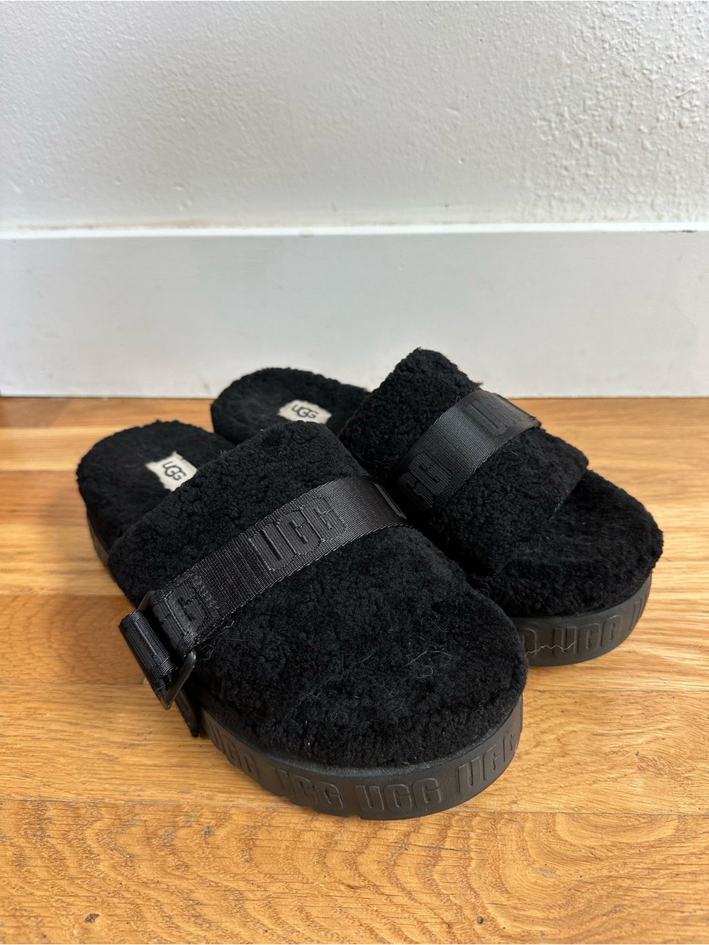 NEW UGG Fluffita Slide Slippers